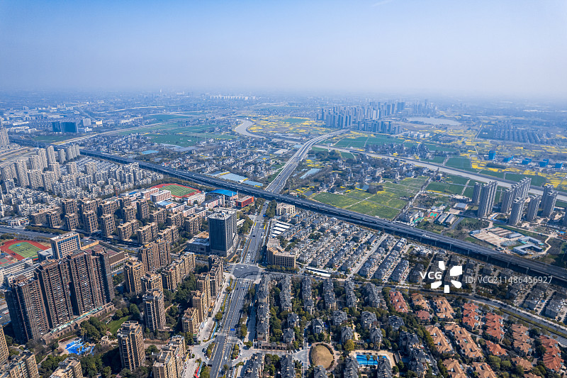 杭州临平东湖高架远景鸟瞰航拍图片素材