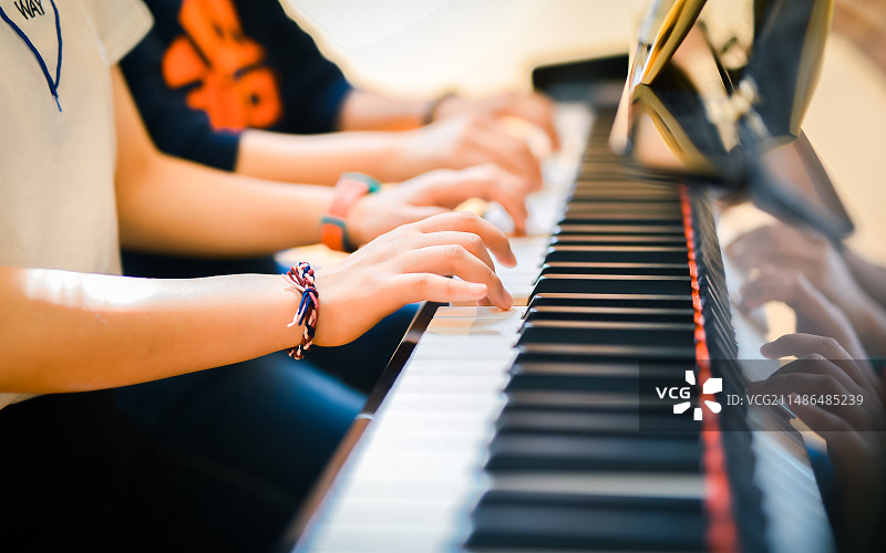 艺术类考试钢琴练习钢琴培训图片素材