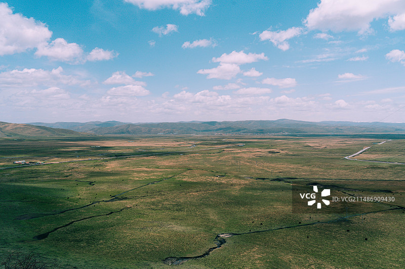 阿坝县城&郎依寺图片素材