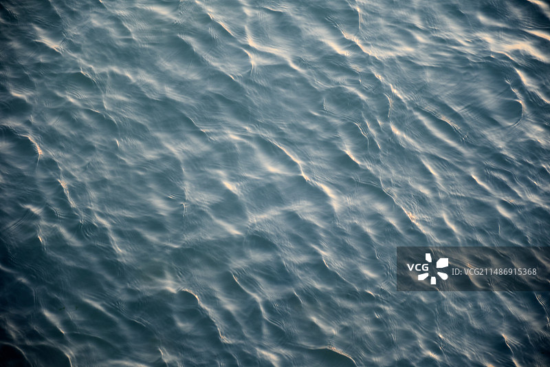 水波荡漾的全帧拍摄图片素材