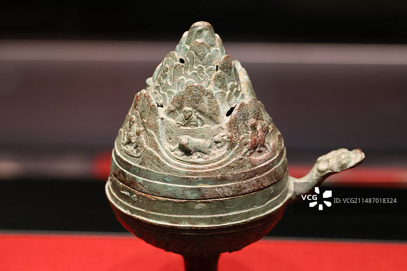 首都博物馆中华文明的有力见证北京通史陈列东汉博山炉图片素材