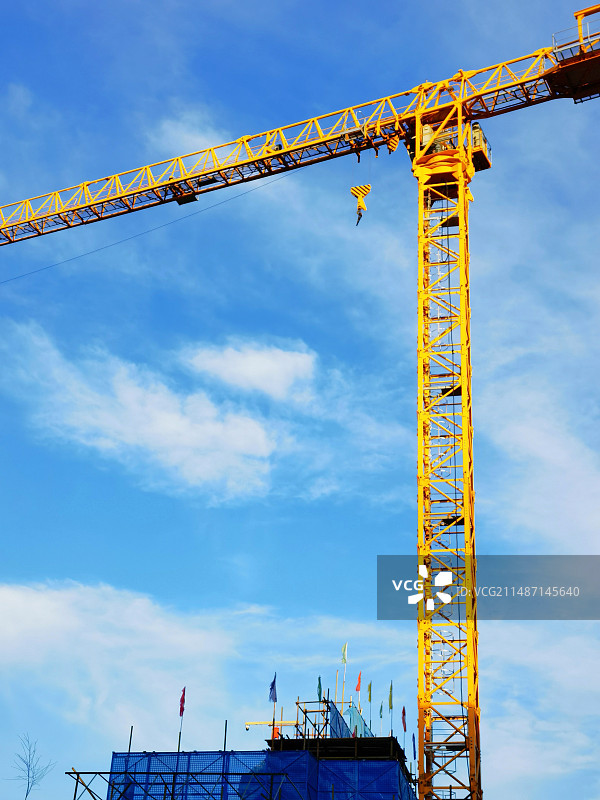 起重机仰天俯视图图片素材