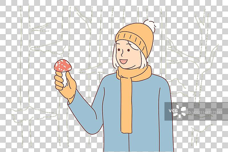 女人在森林里发现毒菌图片素材