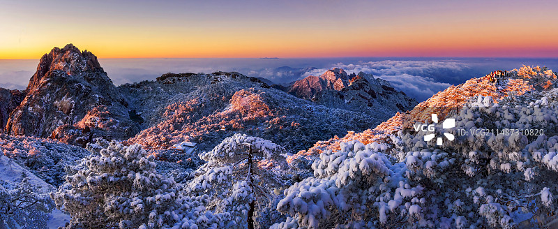 黄山光明顶日出图片素材