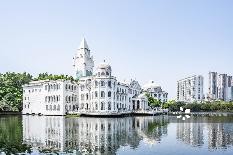 广州流花湖公园法兰克福花园城堡图片素材