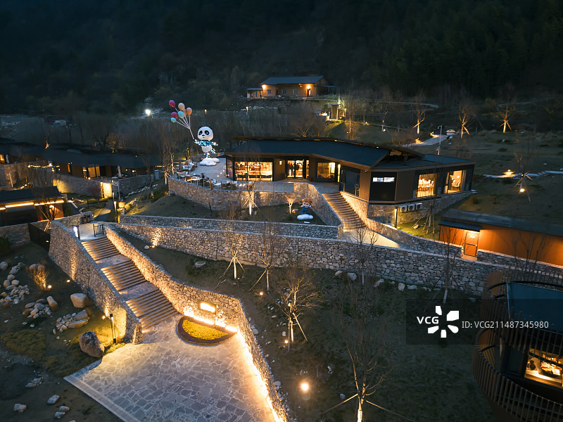 陕西佛坪大熊猫乡村振兴户外特色民宿图片素材