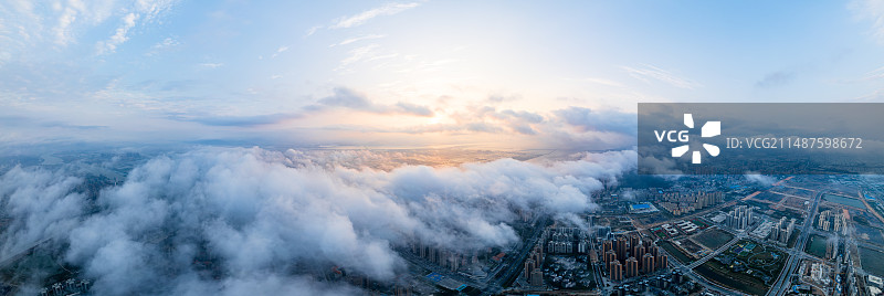 广东珠海斗门白藤湖心新城航拍清晨日出平流雾全景图片素材