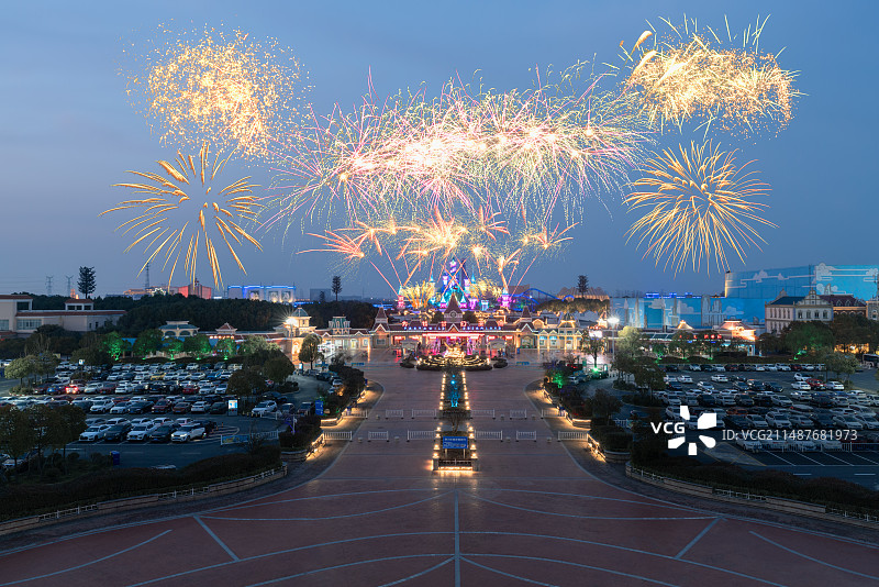 安徽省芜湖市方特梦幻王国烟花夜景图片素材