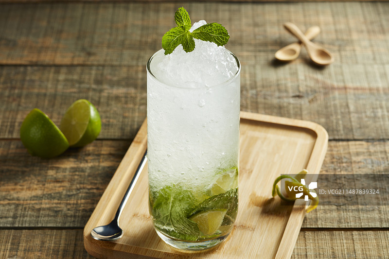 青柠汽泡水图片素材