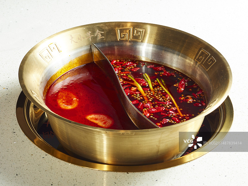 火锅红油番茄鸳鸯锅底图片素材