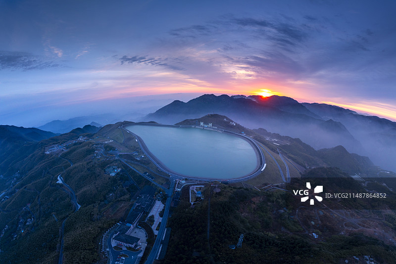 浙江杭州安吉江南天池图片素材