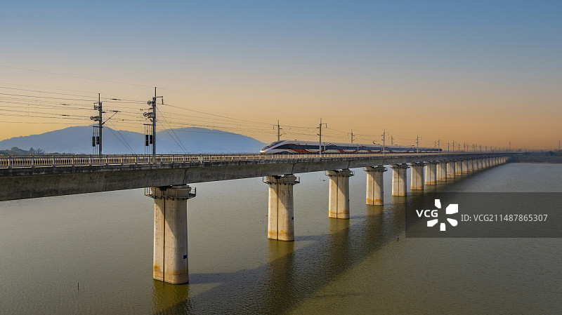 杭州安吉境内的宁杭铁路图片素材