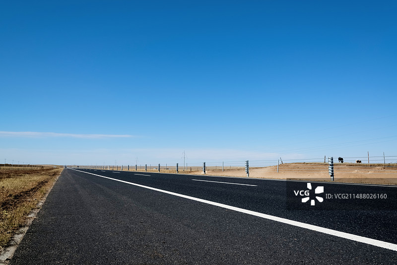 省级柏油公路图片素材