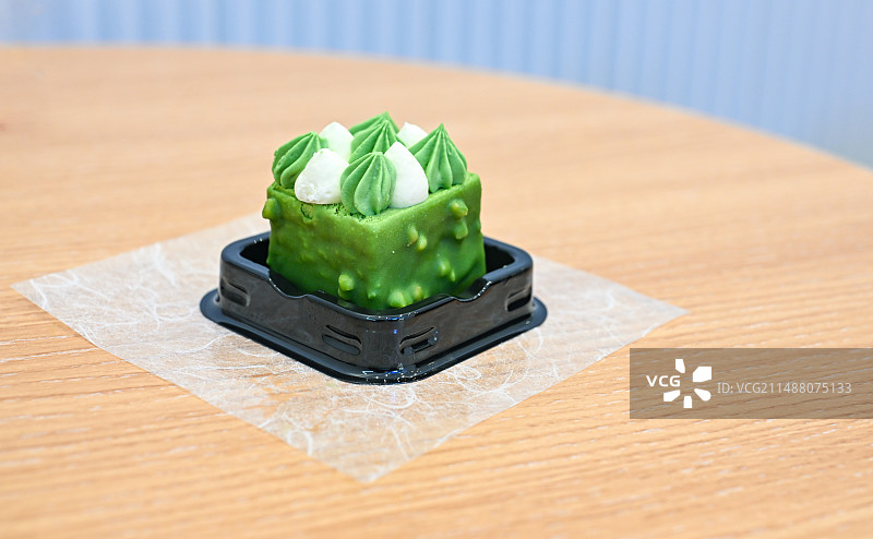 龙井慕斯蛋糕图片素材