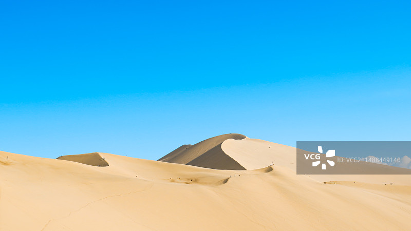 甘肃敦煌鸣沙山风光图片素材