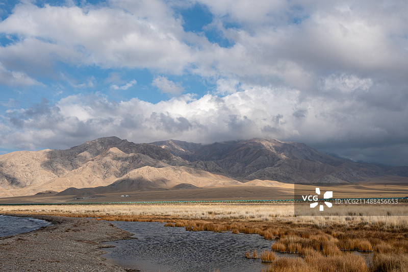 新疆赛里木湖风景区图片素材