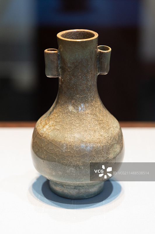 龙泉窑青瓷贯耳瓶 浙江省博物馆图片素材
