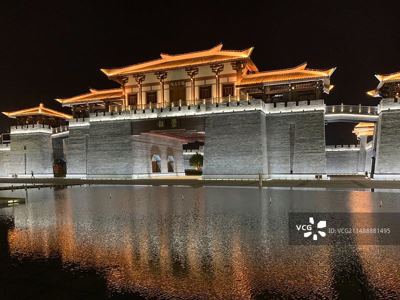 陆良县滇中健康城夜景图片素材