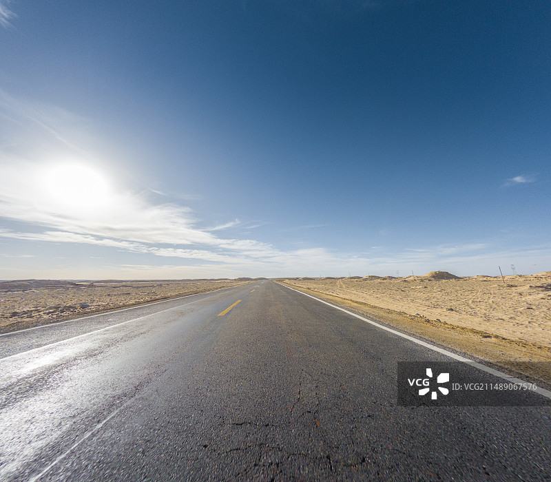 自然荒野区，汽车广告背景图，热门自驾公路，国道G219公路图片素材