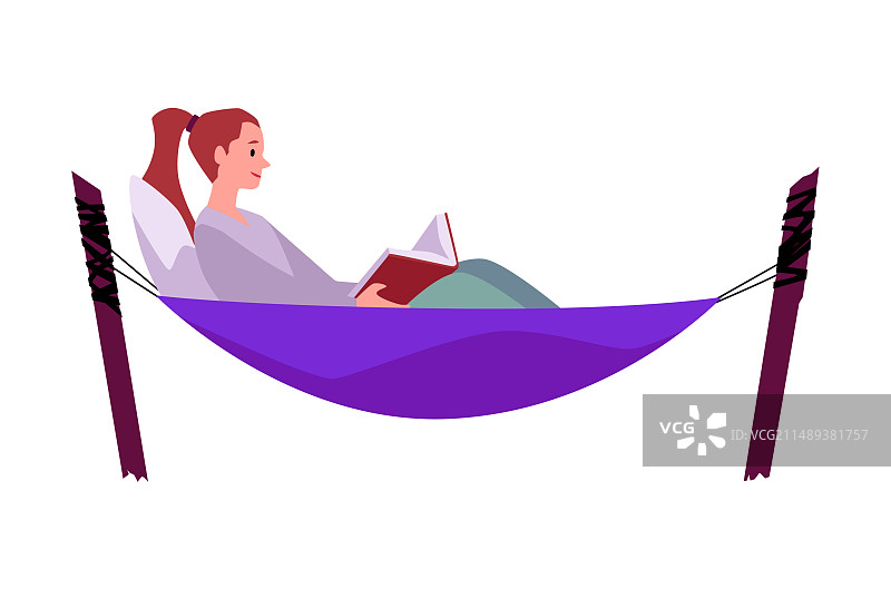 女孩在紫色吊床上阅读图片素材