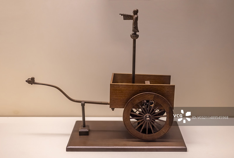 指南车模型 三国时马钧创制 中国国家博物馆图片素材