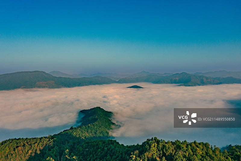 乌多姆赛北部山区的早晨图片素材