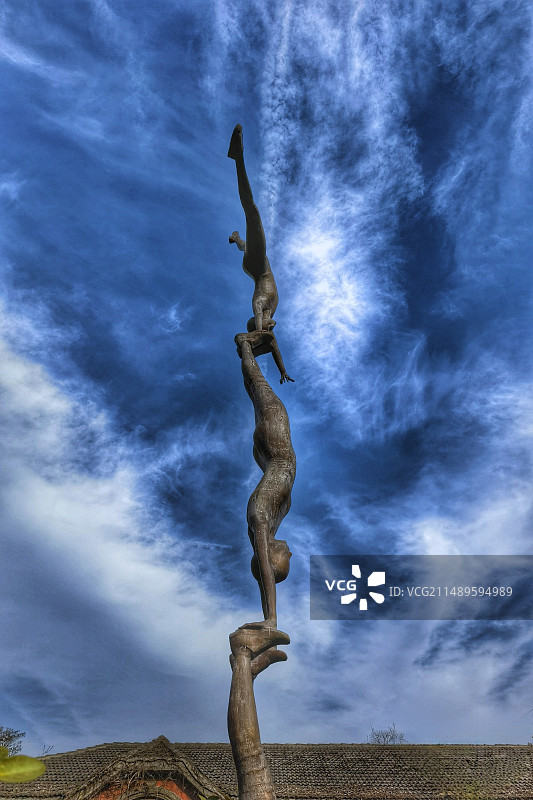 运动雕塑图片素材