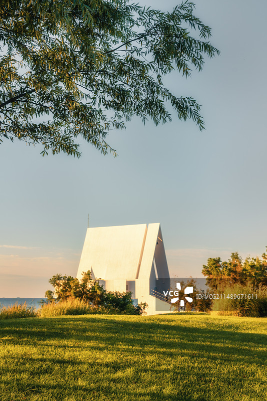 日落下的阿那亚礼堂图片素材