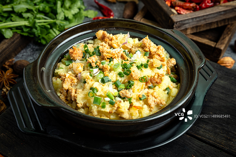 砂锅肉沫土豆泥图片素材