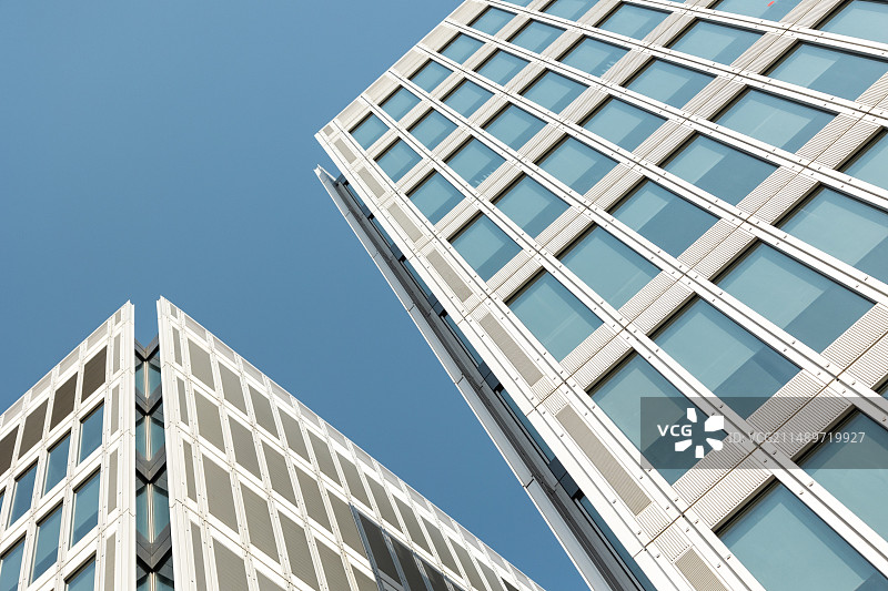 商务建筑办公楼线条结构建筑空镜空景图片素材