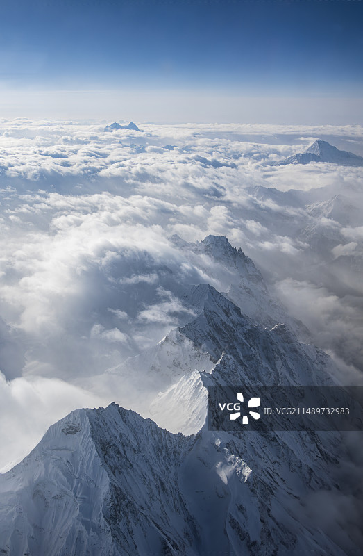 西藏东南雪山群航拍图片素材