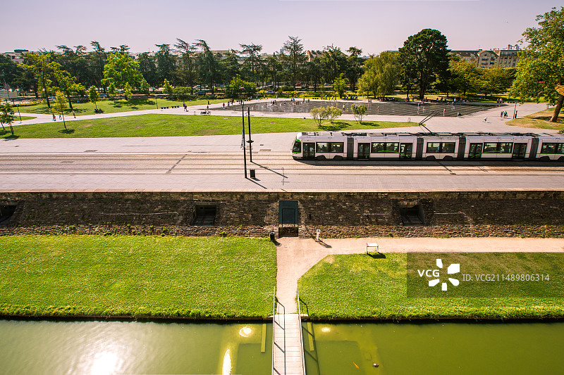 欧洲法国南特市轨道电车交通景观图片素材