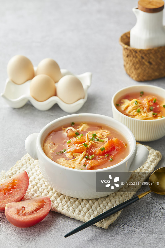 一碗诱人的家常美食 西红柿鸡蛋汤图片素材