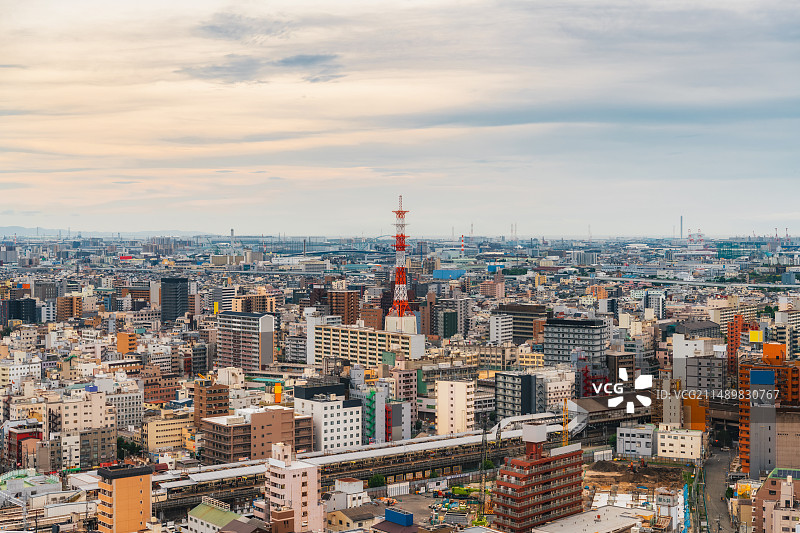 日本，大阪，通天阁视角，都市天际线，JR新今宫站图片素材