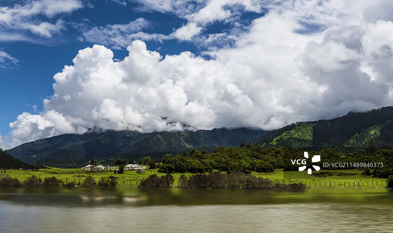 西藏鲁朗图片素材