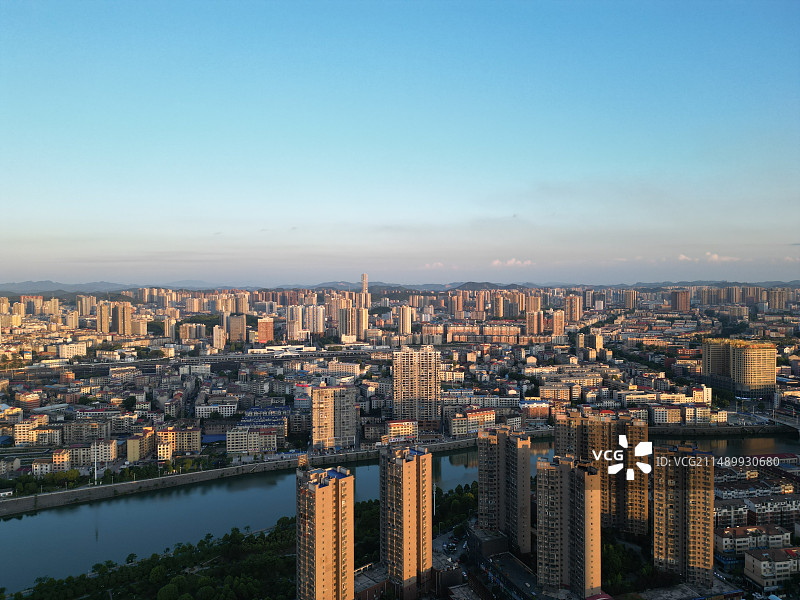 航拍现代城市市区风光图片素材