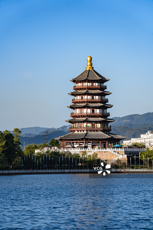 临沧玉龙湖锁水阁图片素材