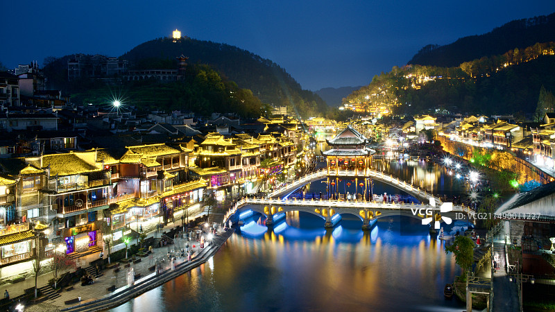 湖南湘西凤凰古城夜景图片素材