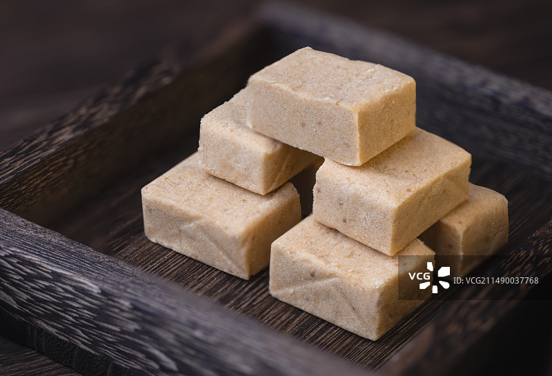 一盘花生糕特写图片素材