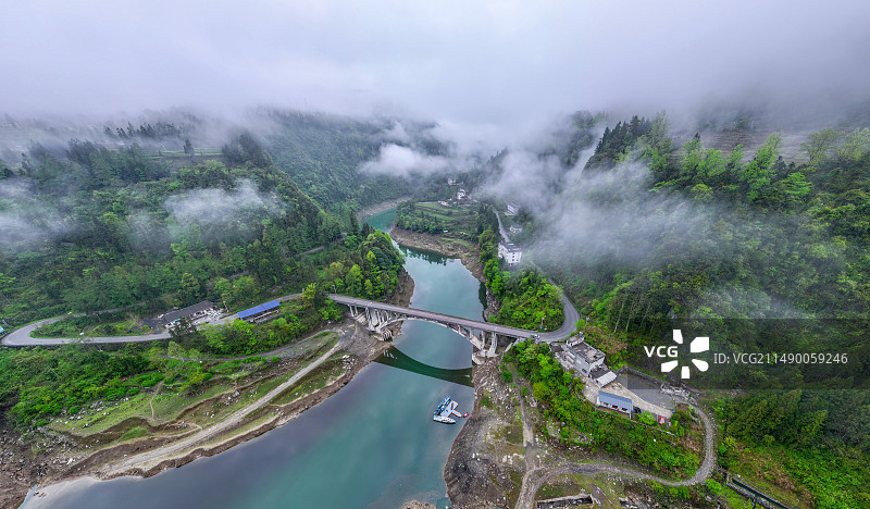 湖北恩施市盛家坝乡马鹿河云雾缭绕图片素材