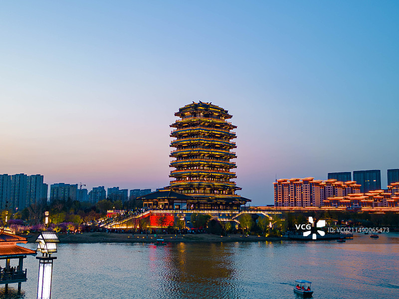 淄博海岱楼夜景图片素材