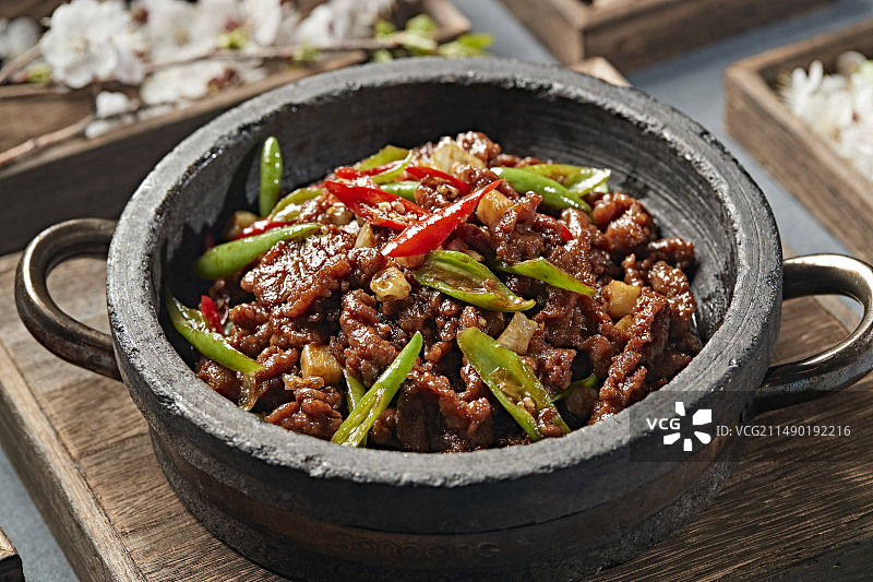 石锅杭椒爆牛柳图片素材