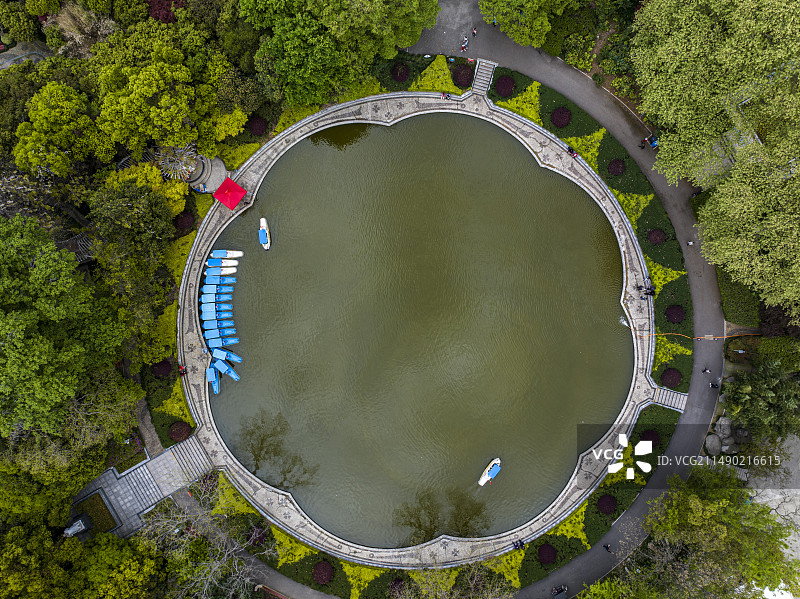 航拍安徽省芜湖市赭山公园风光图片素材