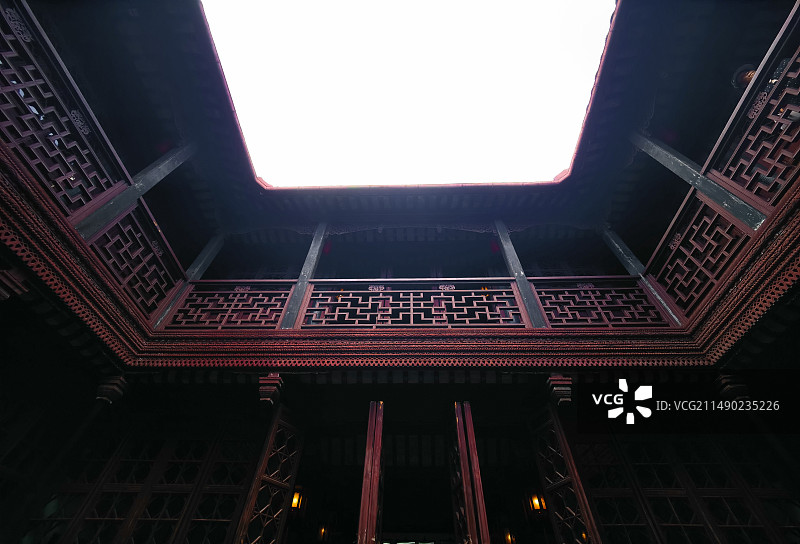 江苏同里古镇古建筑天井图片素材