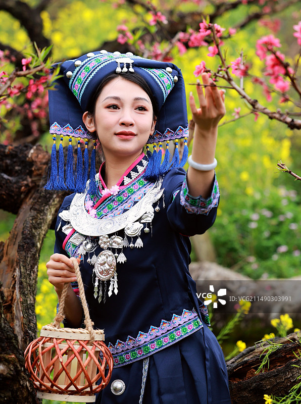 桃花美女神美图片素材