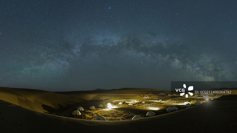 民勤县摘星小镇春季银河拱桥图片素材