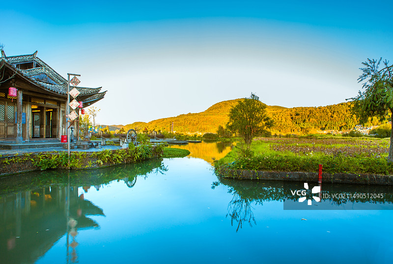 中国云南省保山市腾冲市和顺古镇牌坊景观图片素材