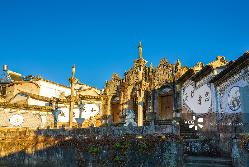 中国云南省保山市腾冲市和顺古镇寸氏宗祠建筑景观图片素材