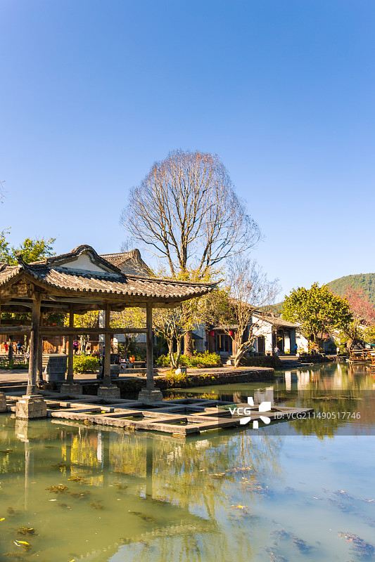 中国云南保山市腾冲市和顺古镇，著名古迹洗衣亭图片素材