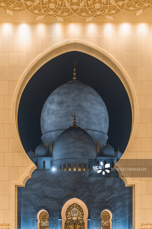 阿联酋阿布扎比谢赫扎耶德大清真寺夜景图片素材